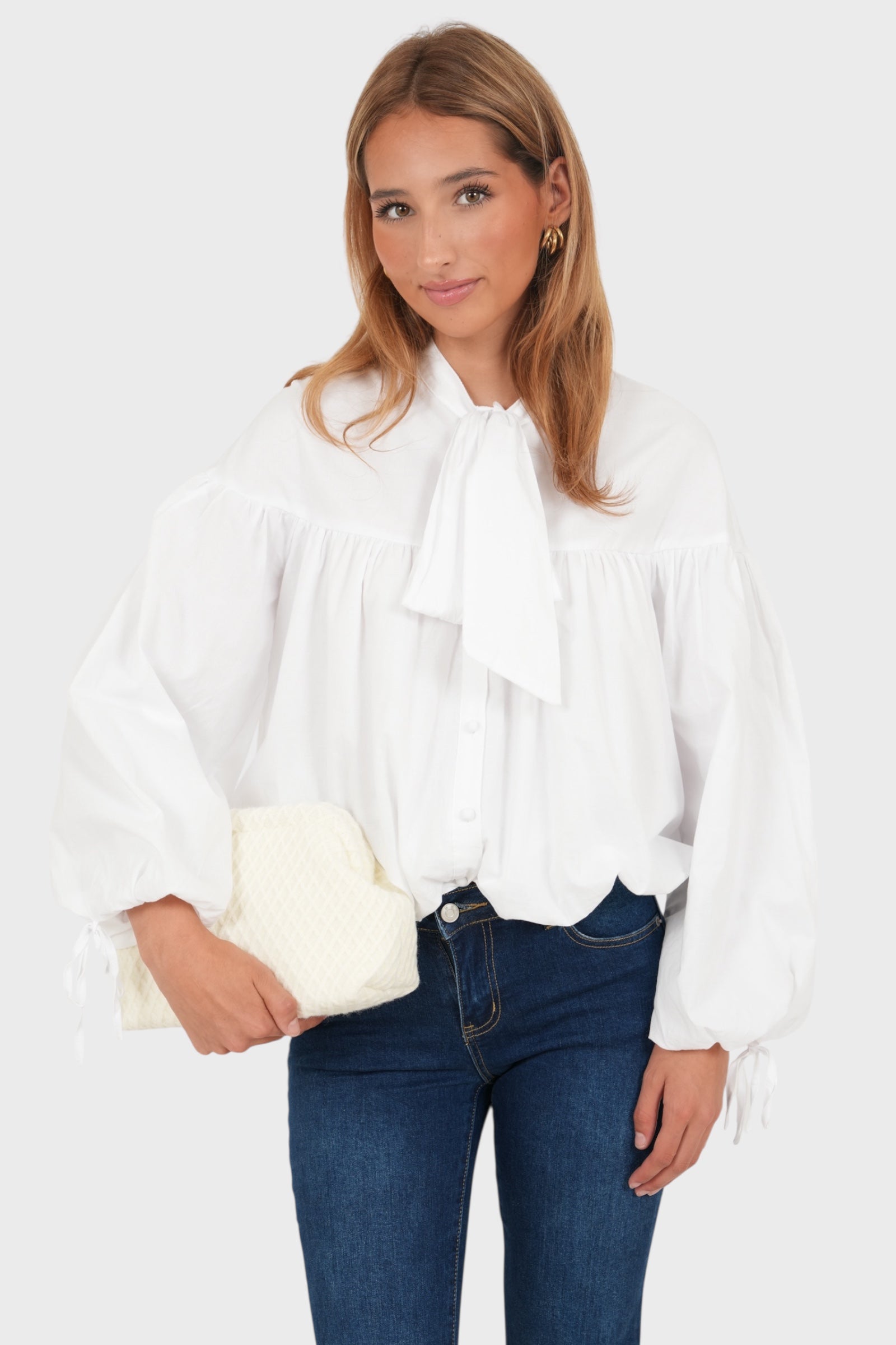 "Bonnie" clutch off white