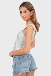 "Arc" supérieur bleu clair