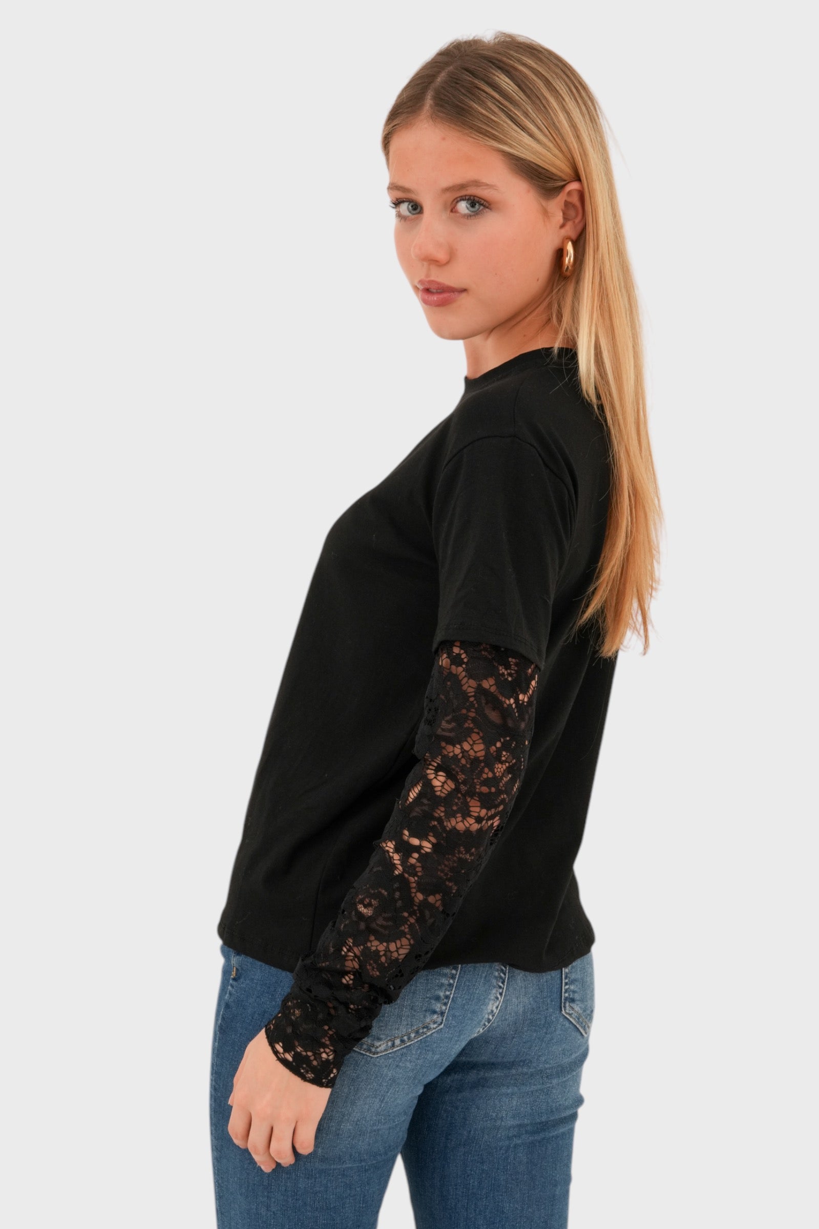 "Lacey" t-shirt black