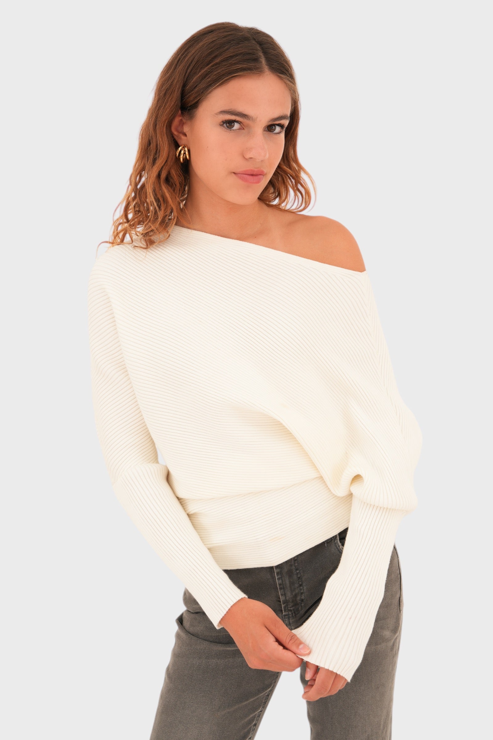 "Willow" sweater white