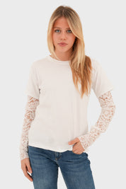 "Lacey" t-shirt white