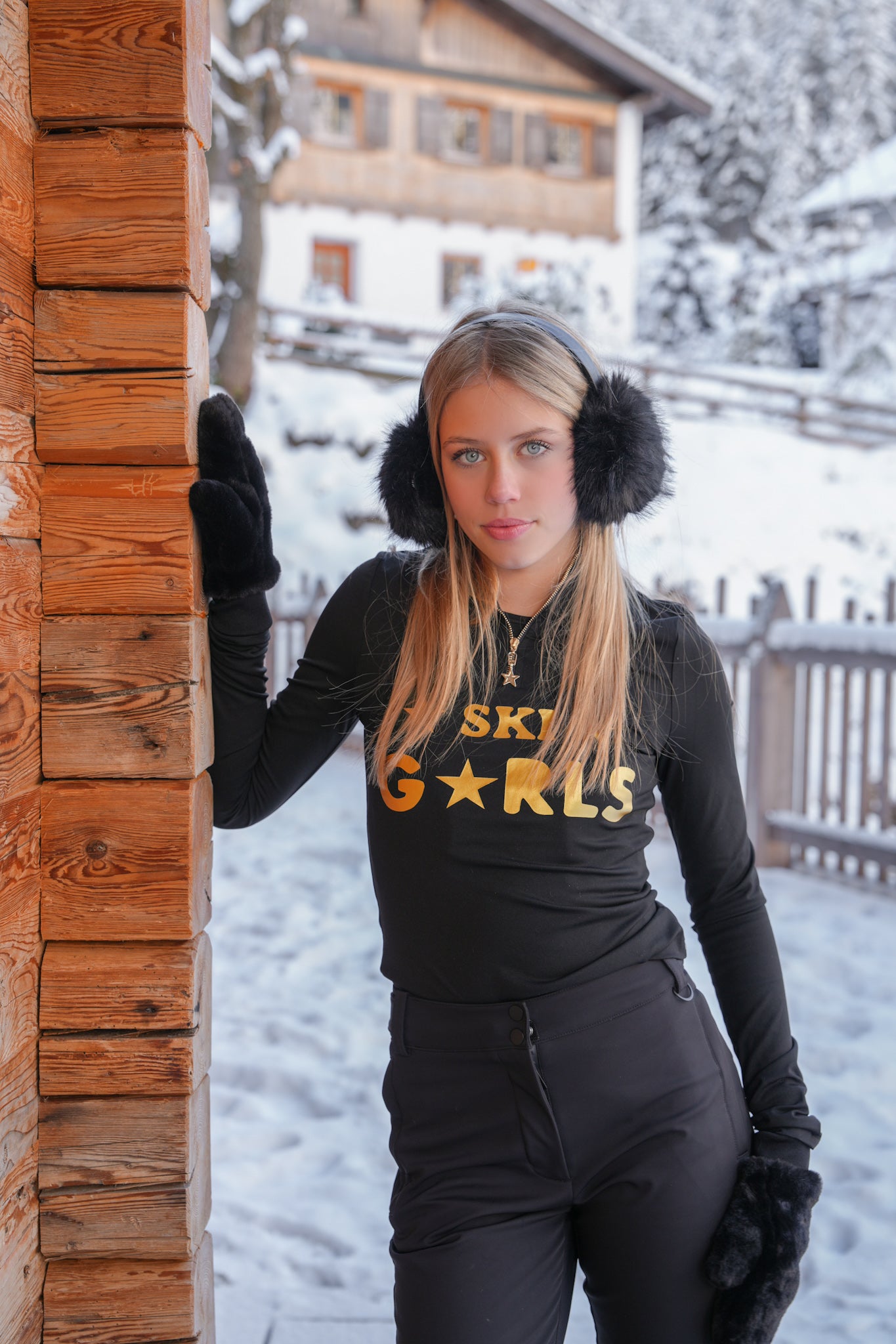 "Ski girls" ski pully black