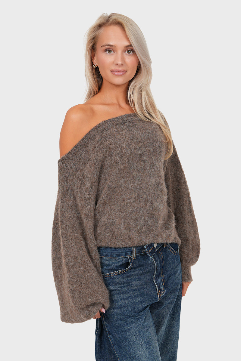 "Emmie" sweater brown