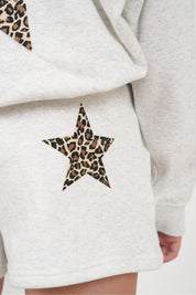 "One star" short grey