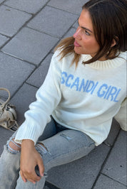 "Scandi girl" sweater white