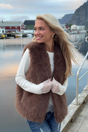 "Alva” gilet brown