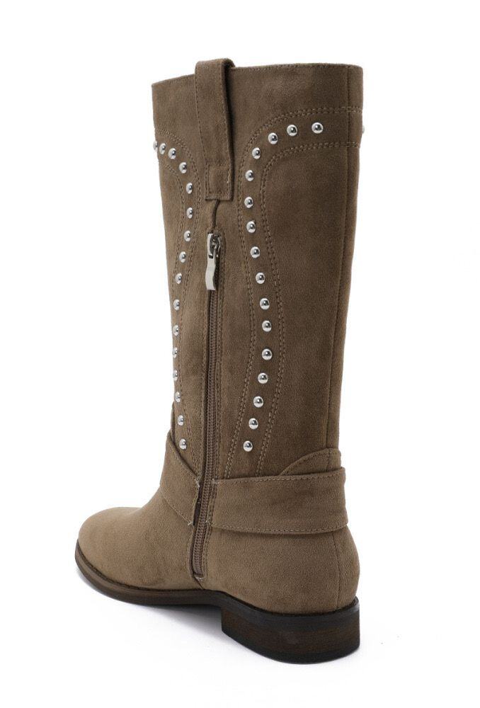 bottines-a-clous_taupe_69147e0bd5da7_651bea63-e752-43dd-85f9-6853ca527a61.jpg