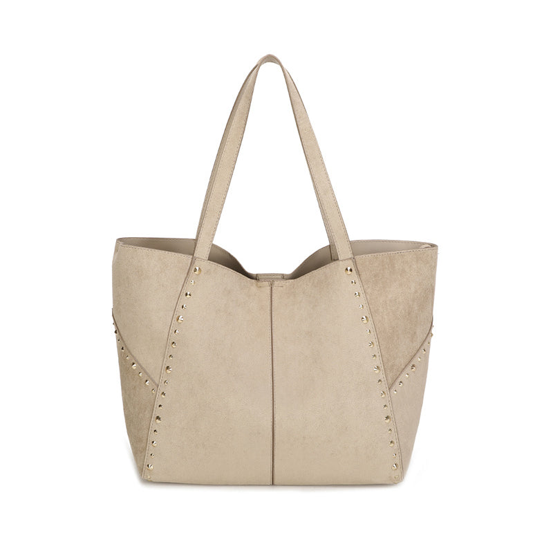 sac-cabas-cloute-suede-gallantry_taupe_6932b9eedba56.jpg