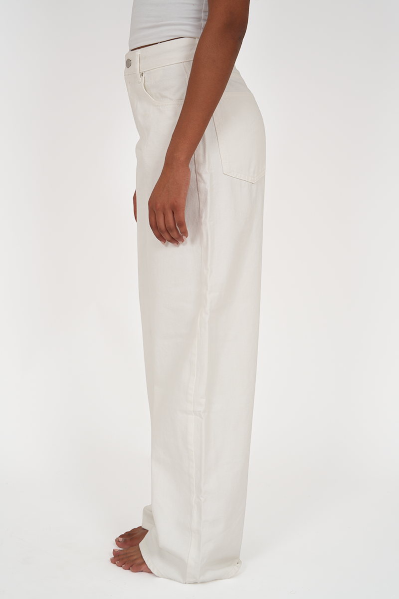 "Wide" leg jeans white tall